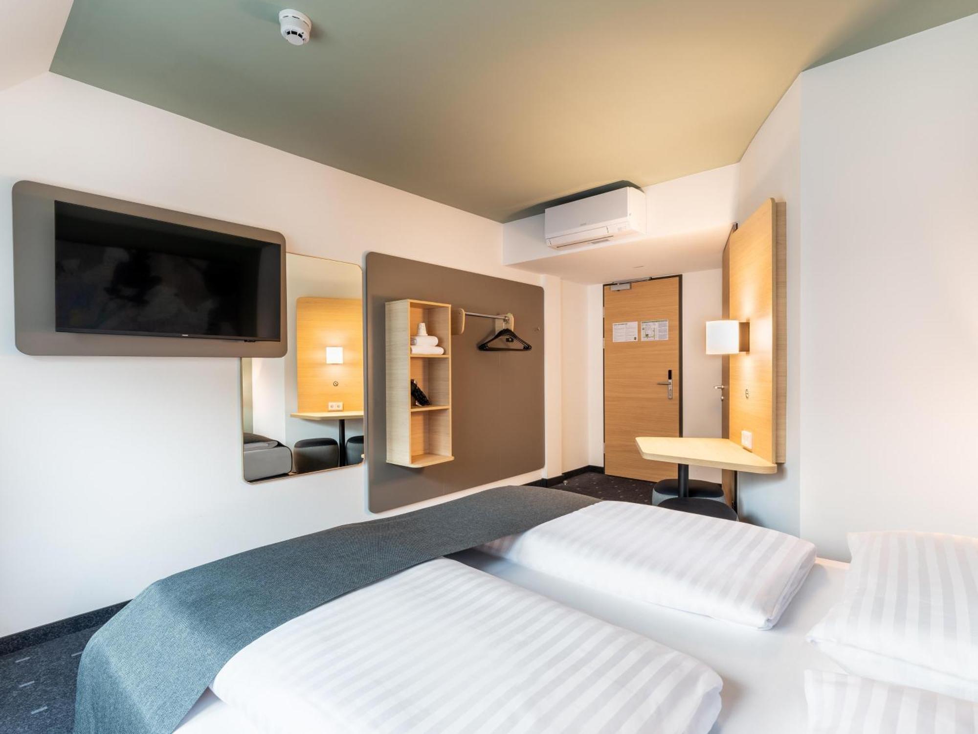 B&B Hotel Wien-St-Marx Bagian luar foto