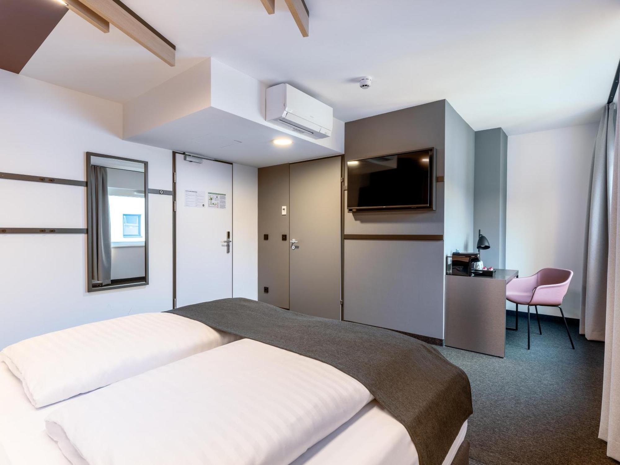 B&B Hotel Wien-St-Marx Bagian luar foto